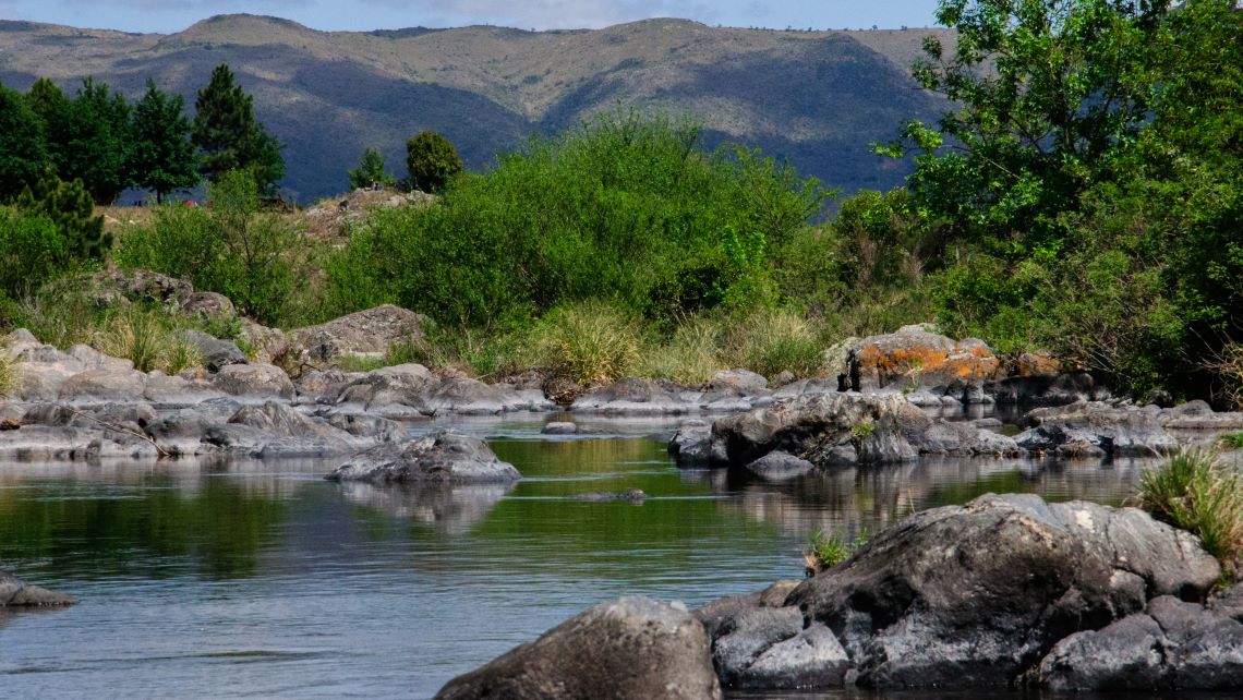 Río en Los Reartes